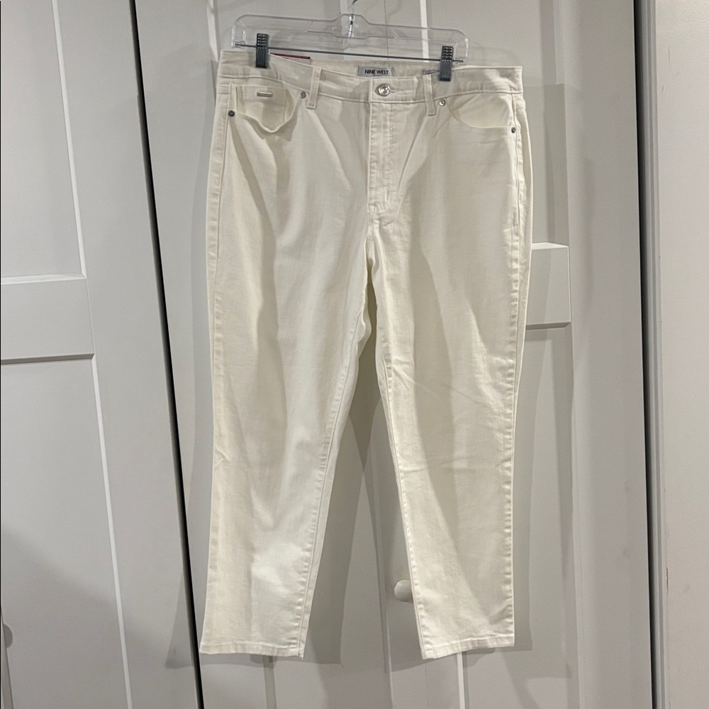 Nine West NWT
White Gramercy Crop Jeans - Picture 2 of 8